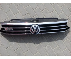 Решітка радіатора (4Motion) на Volkswagen Passat B8