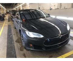 Tesla Model S 70D 2016 г. - Изображение 1/11