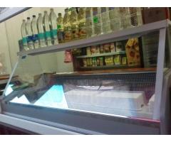 Продам Настольную Холодильную витрину