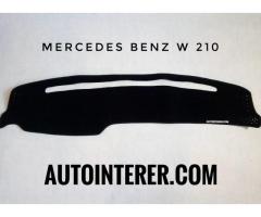 Накидка на панель приборов Mercedes