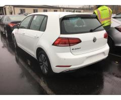 Volkswagen e-Golf SEL Premium 35.8KWh 2017 - Изображение 4/11