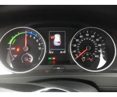 Volkswagen e-Golf SEL Premium 35.8KWh 2017 - Изображение 7/11
