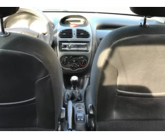 Peugeot 206 Hatchback (3d) 1.1і 2005 - Изображение 9/10