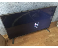 Телевізор LG 47LB561V