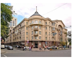 3к.82кв.м Липки,Печерский район,Грушевского 9