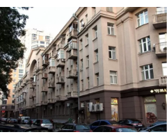 3к.82кв.м Липки,Печерский район,Грушевского 9