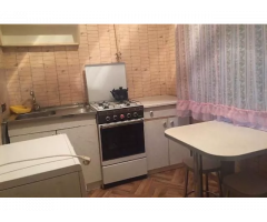 Нивки, Продажа 2-к на Гречка 18