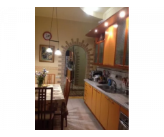 4к сталинка,Гончара 30Б парк Гончара,парк Чкалова, Золотые ворота