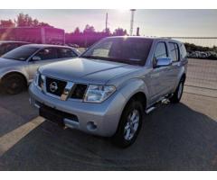 Nissan PathfinderNissan Pathfinder