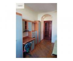 Продам 2х комнатную квартиру в Центре.