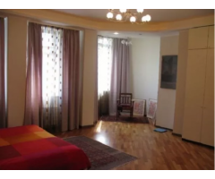 Продам 5-к 225 м2 Бессарабская площадь Хрещатик