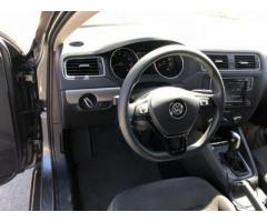 Volkswagen jetta SE 2015 - Изображение 10/10